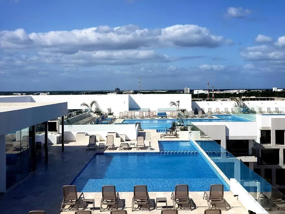 Apartment Stylish Luxury Condo In The Heart Of Playa Playa del Carmen